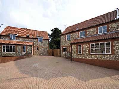 Sandy Lane, Docking Phase 1